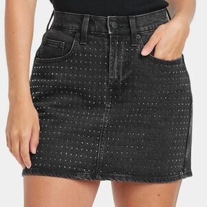 Universal Thread black rhinestone mini sz 6